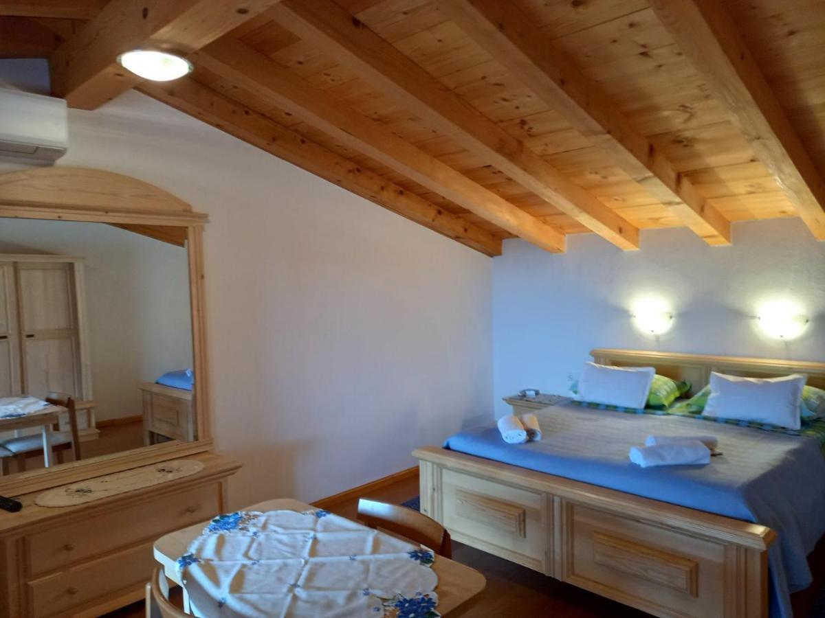 Baderna Apartment Bagian luar foto