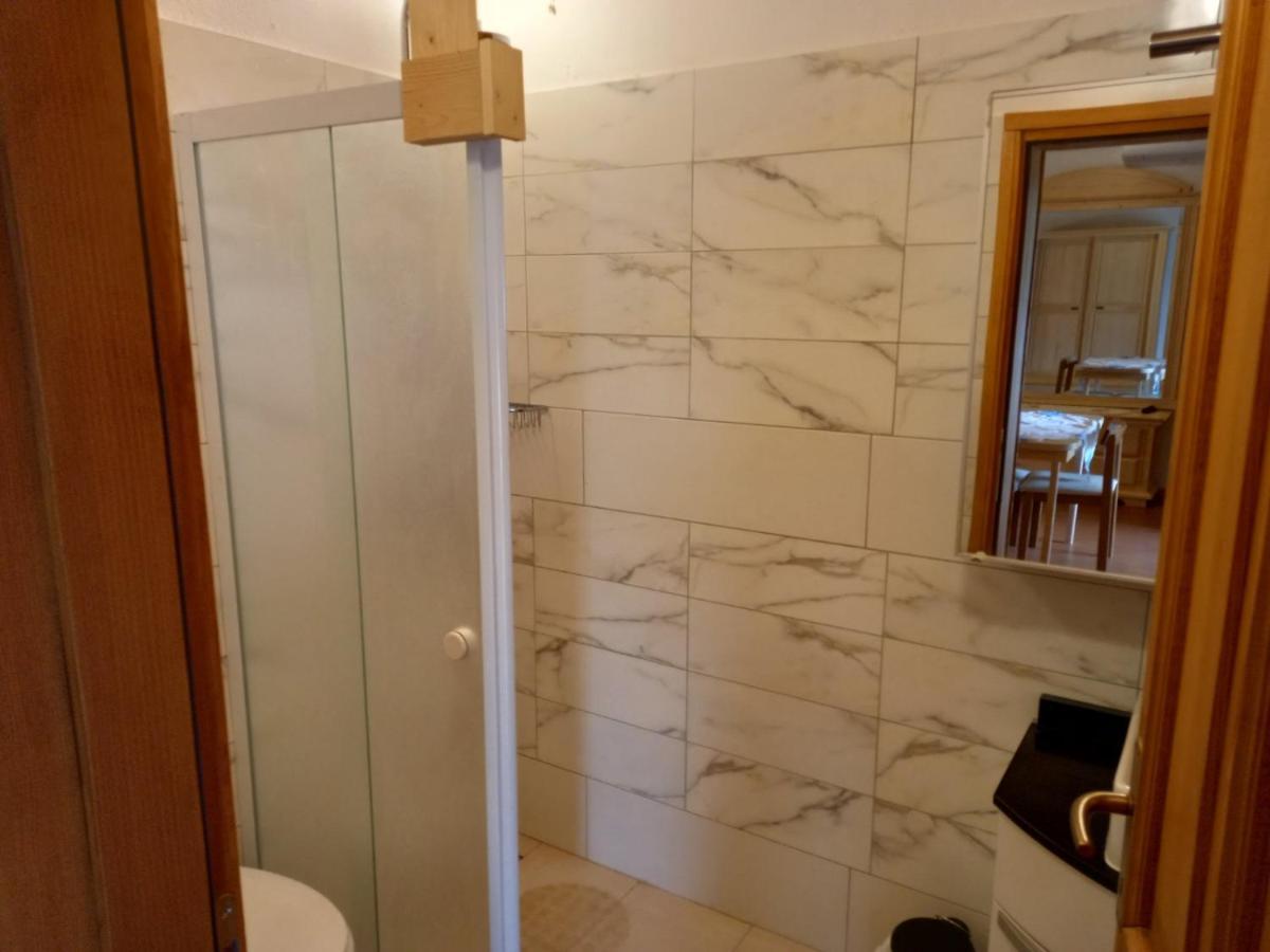 Baderna Apartment Bagian luar foto