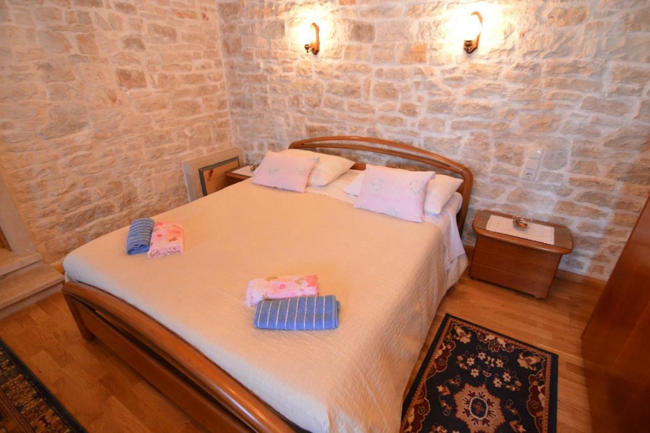 Baderna Apartment Bagian luar foto