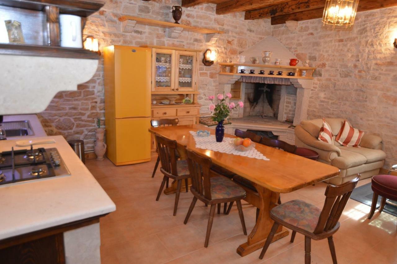 Baderna Apartment Bagian luar foto