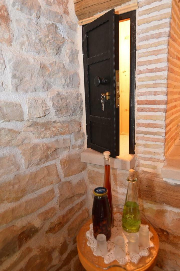 Baderna Apartment Bagian luar foto