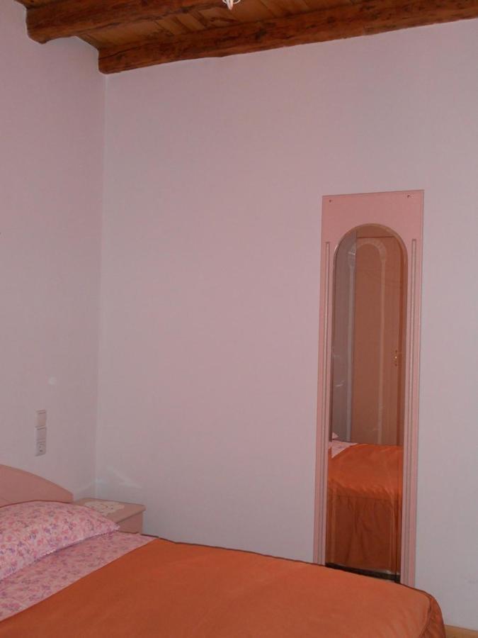 Baderna Apartment Bagian luar foto